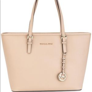 Michael Kors Jet Set Travel large Top-Zip Tote